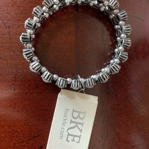 Buckle bracelet